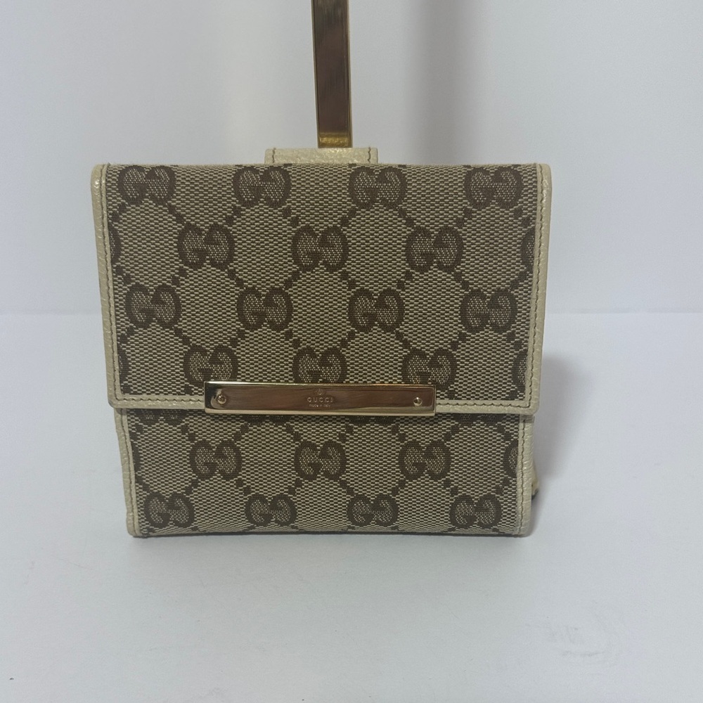 AUTHENTIC Gucci Beige Monogram Women's Wallet